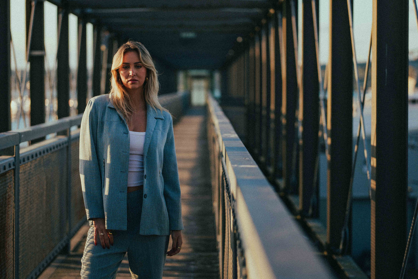 Allrad free LUT and Lightroom preset applied to a photo, showcasing vibrant color grading and cinematic effects for photography.